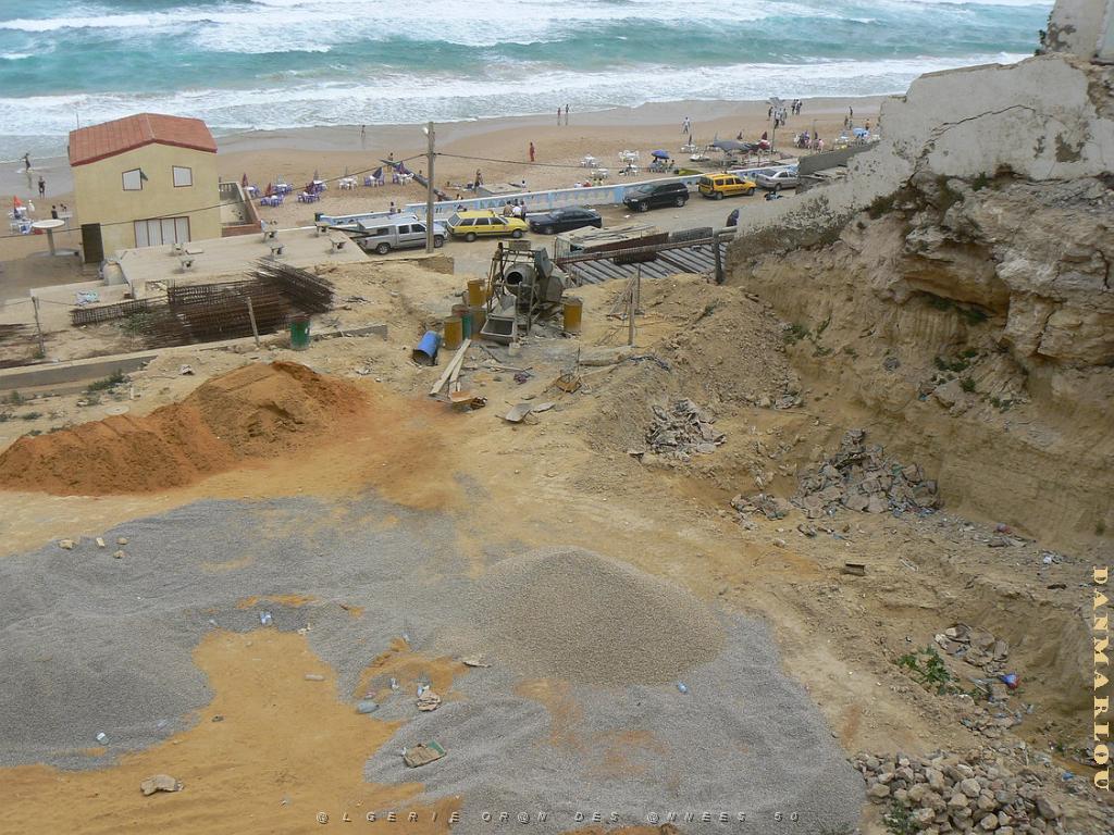 AIN EL TURK 2009 LA PLAGE (200).jpg
